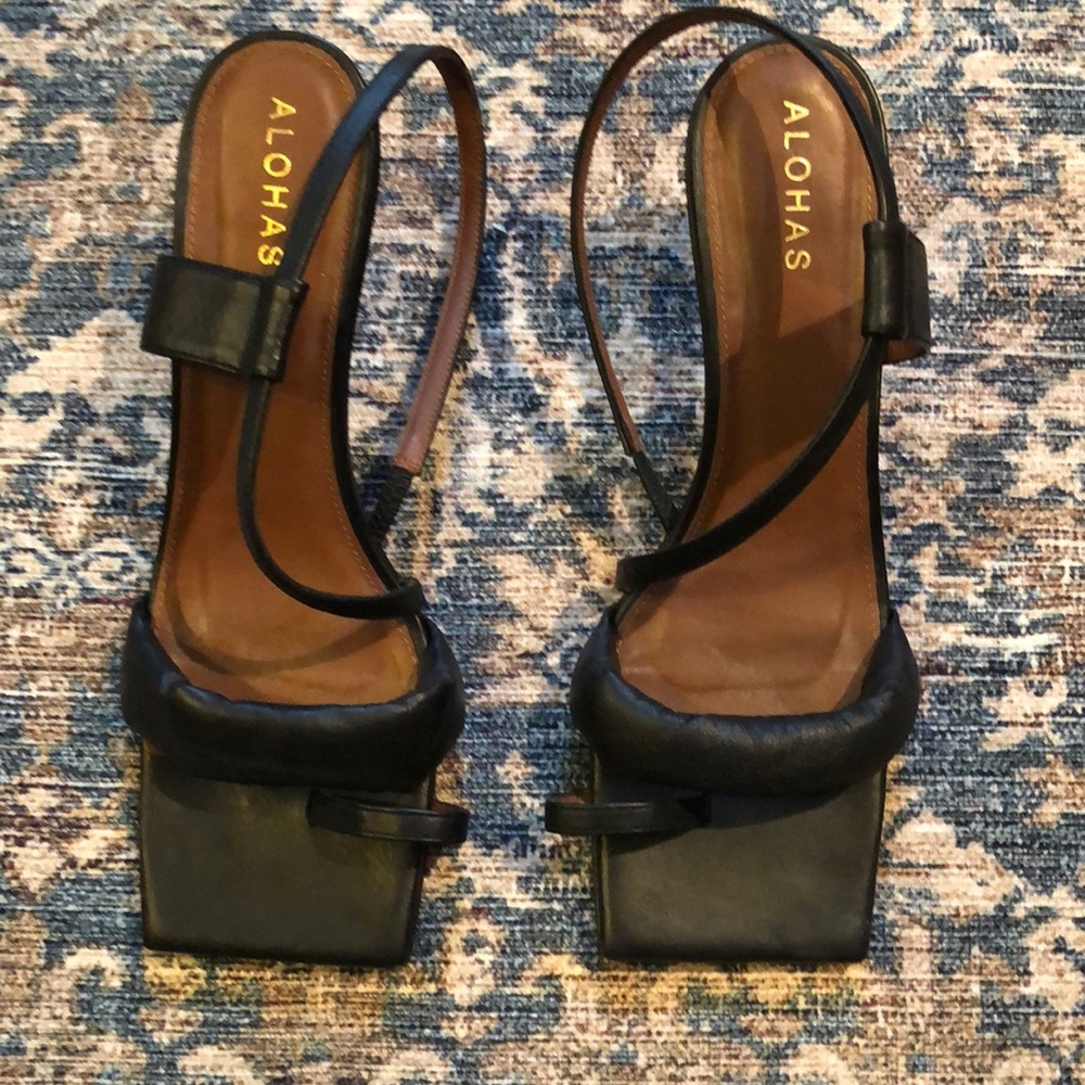 Alohas heels